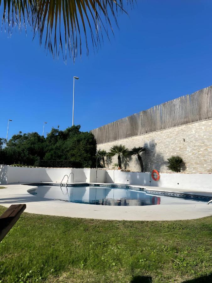 Apartment Aguamarina On The Beach Front Malaga Bagian luar foto