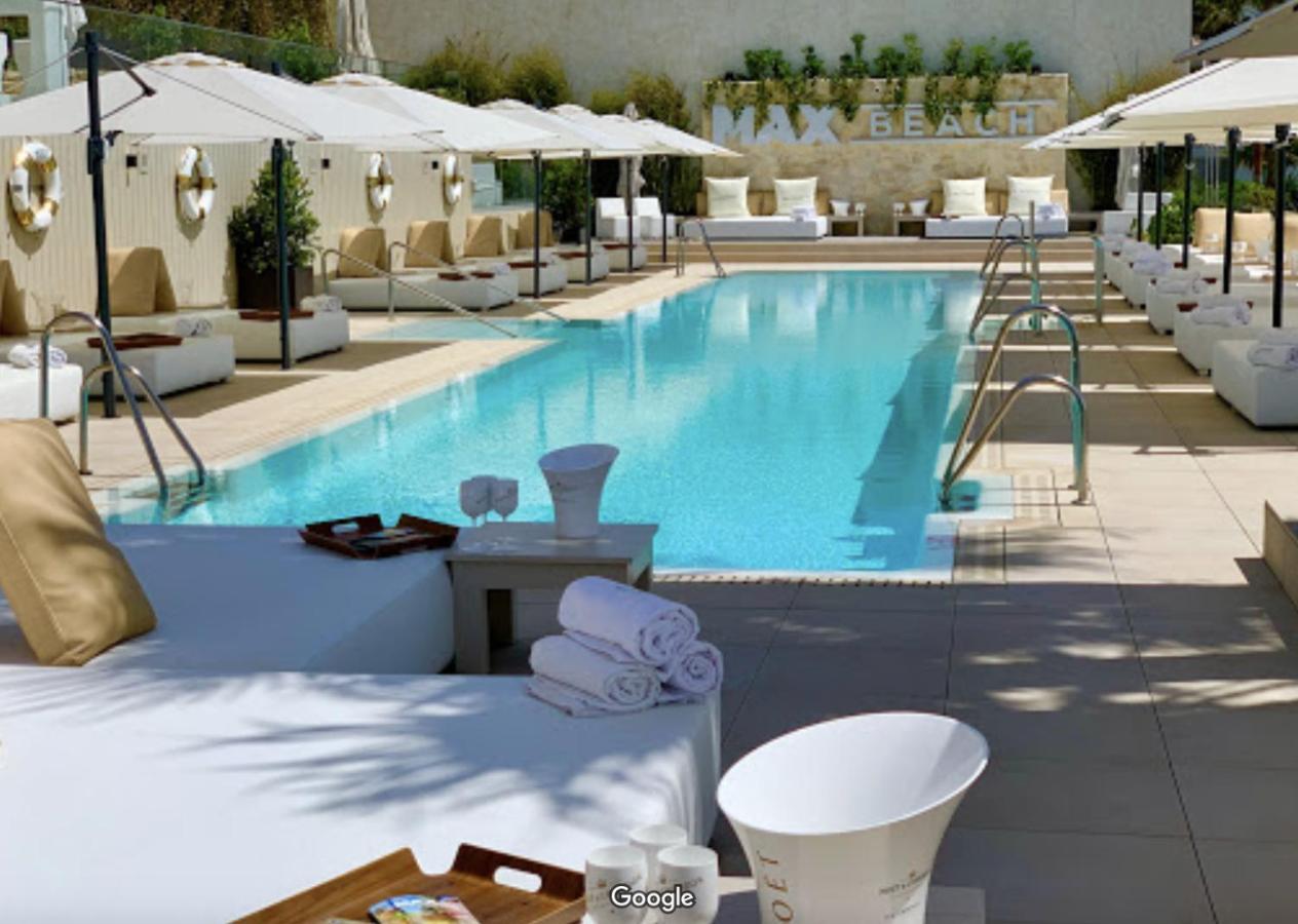 Apartment Aguamarina On The Beach Front Malaga Bagian luar foto